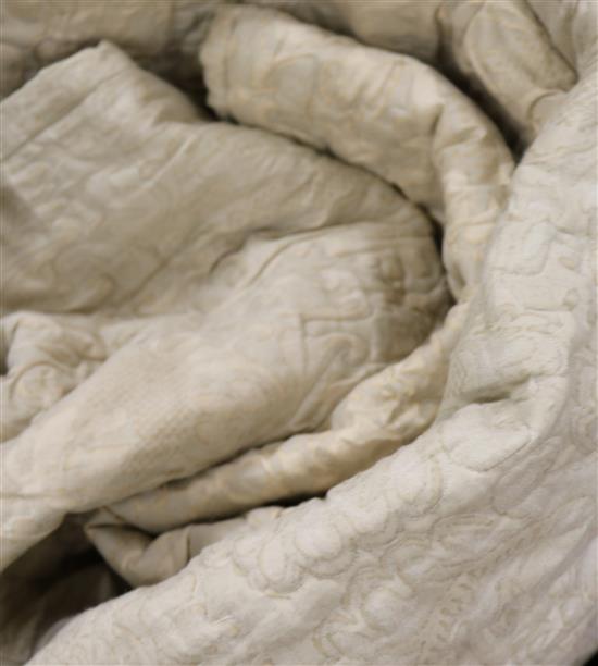 A superking size bed throw